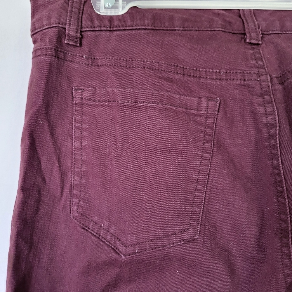Bandolino Womens 12 Maroon Jeans Carloine Fit - Picture 6 of 8